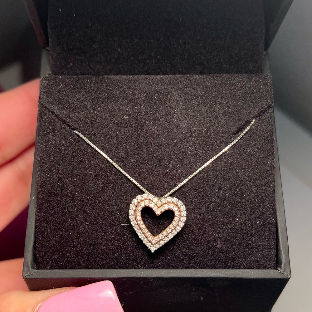 While and rose gold heart shaped necklace